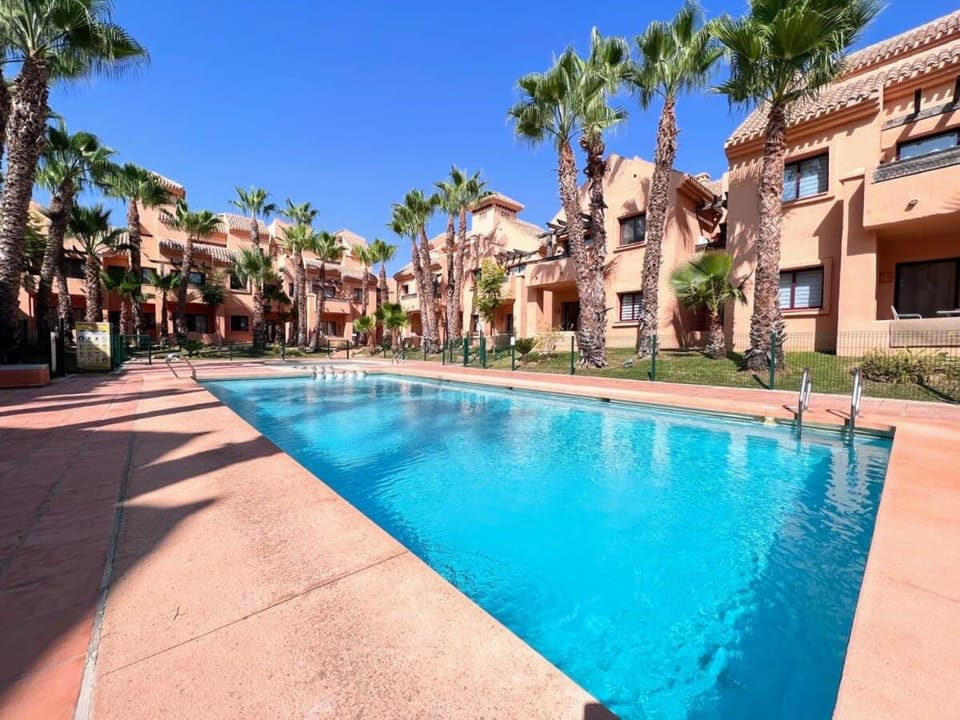 Modern 2 Bedroom Beachside Apartment NR72 Apartment in Los Alcázares