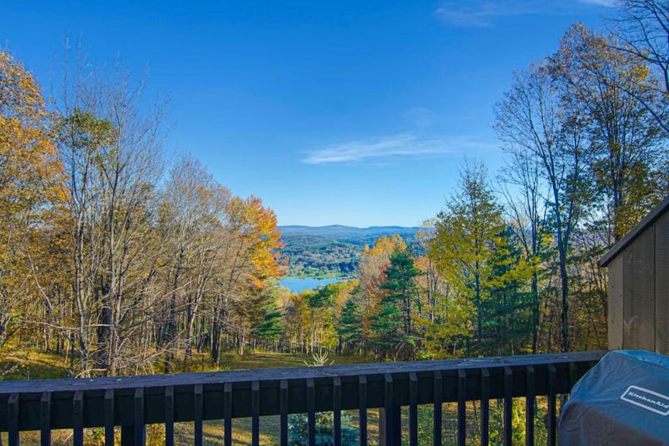 Kingswood Vista 10F Apartment in Quechee