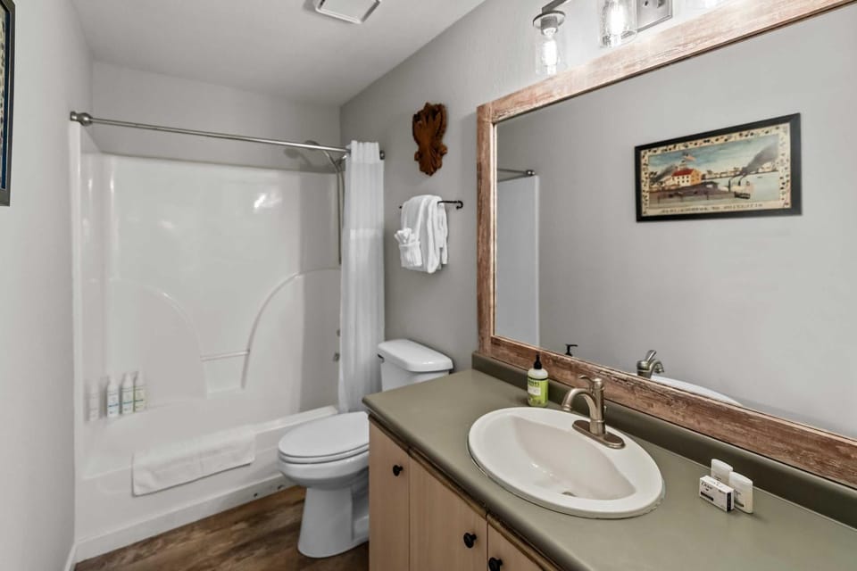 The Farmhouse at Fall Creek House in Branson