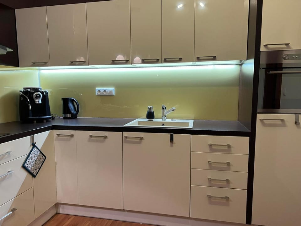 Dream Apartments No.202 - Right in the heart of Tále Apartment in Slovakia