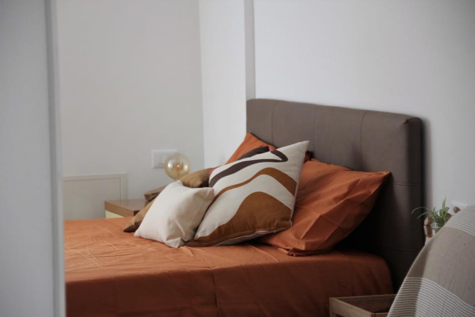 Bed, Bedroom, fireplace, wardrobe