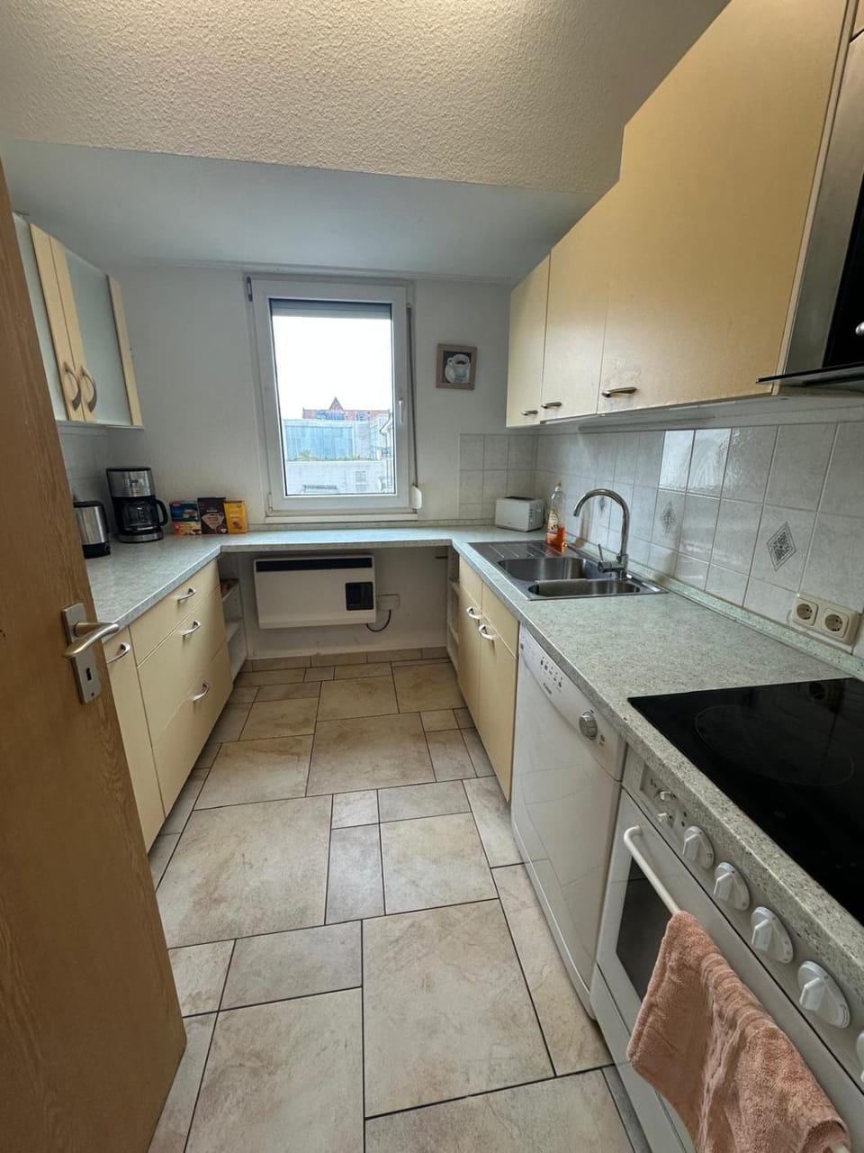 City center - 4 room apartment with kitchen and 2 bathrooms Apartment in Nuremberg