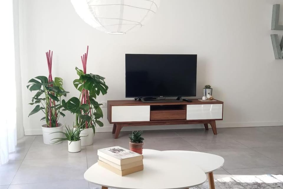 Communal lounge/ TV room, TV and multimedia, Evening entertainment