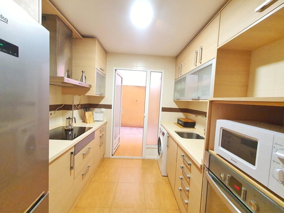 Kitchen or kitchenette, minibar, pet friendly, stove