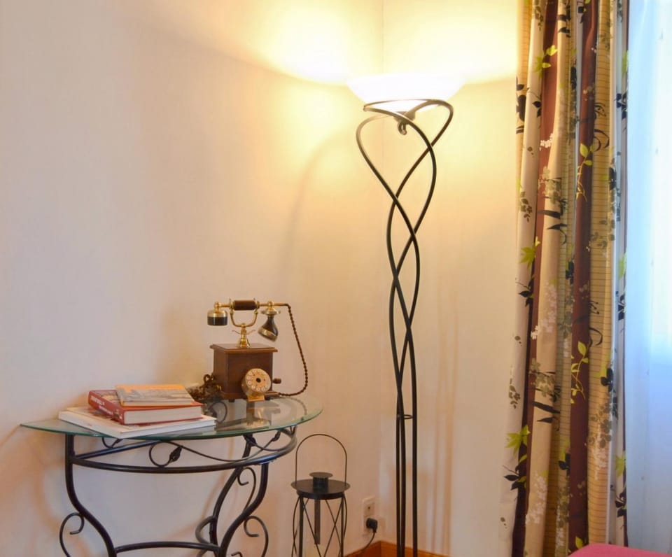 Living room, Decorative detail