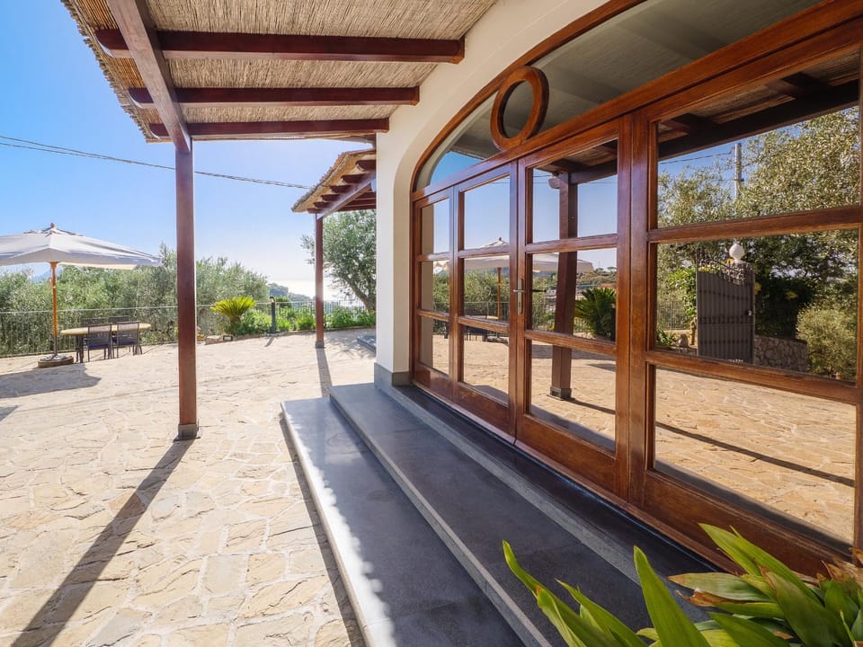 Patio, Facade/entrance, View (from property/room), Balcony/Terrace, Garden view