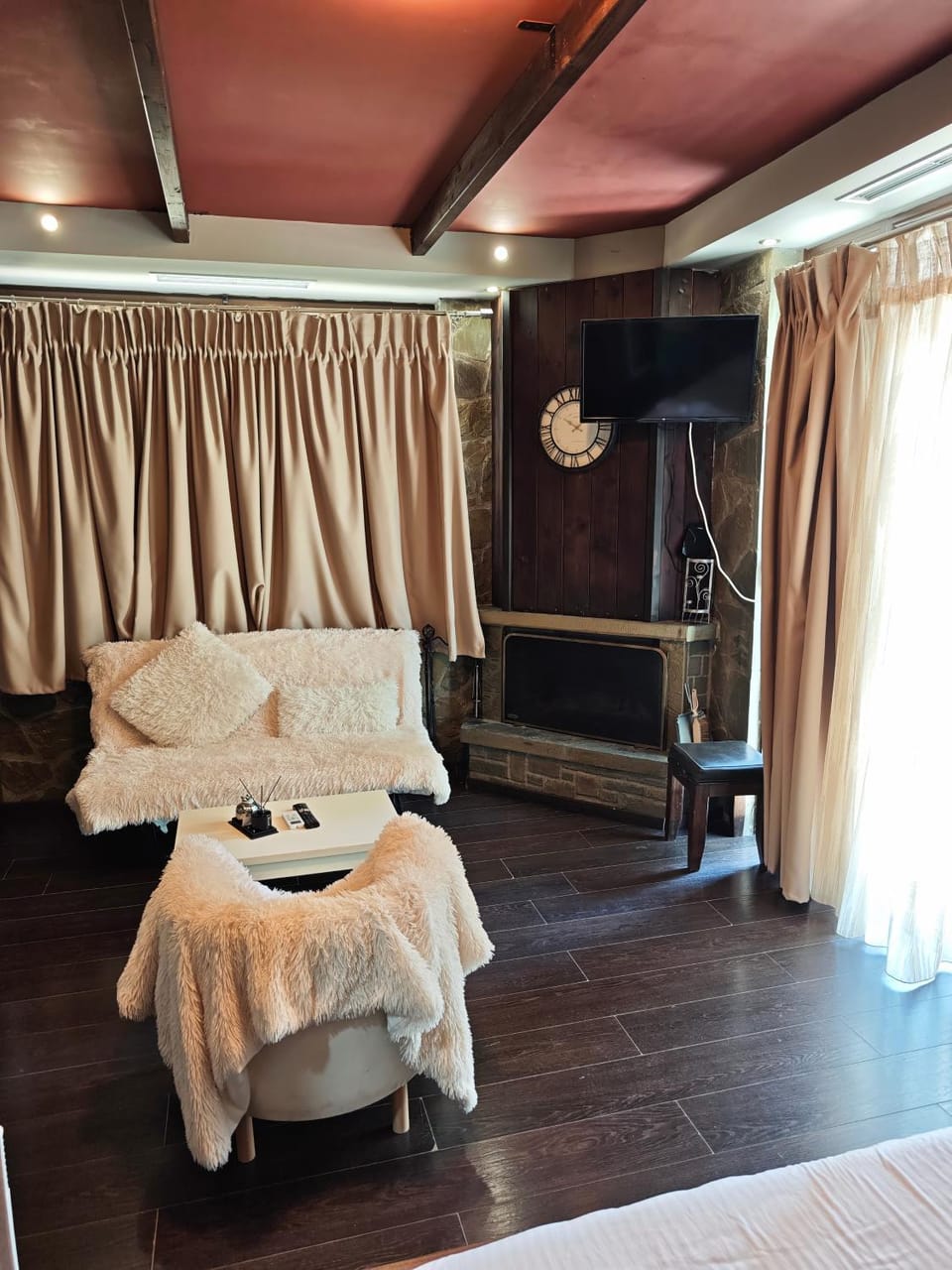 Under the rocks Apartment in Kalabaka