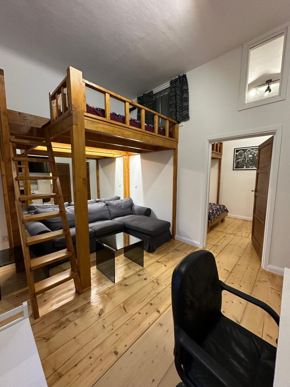 Living room, Bedroom