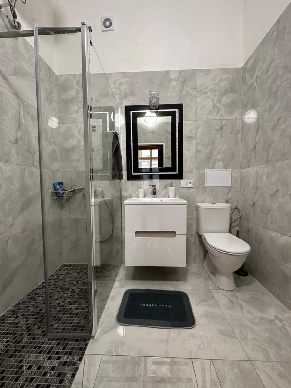 Shower, Toilet, Bathroom