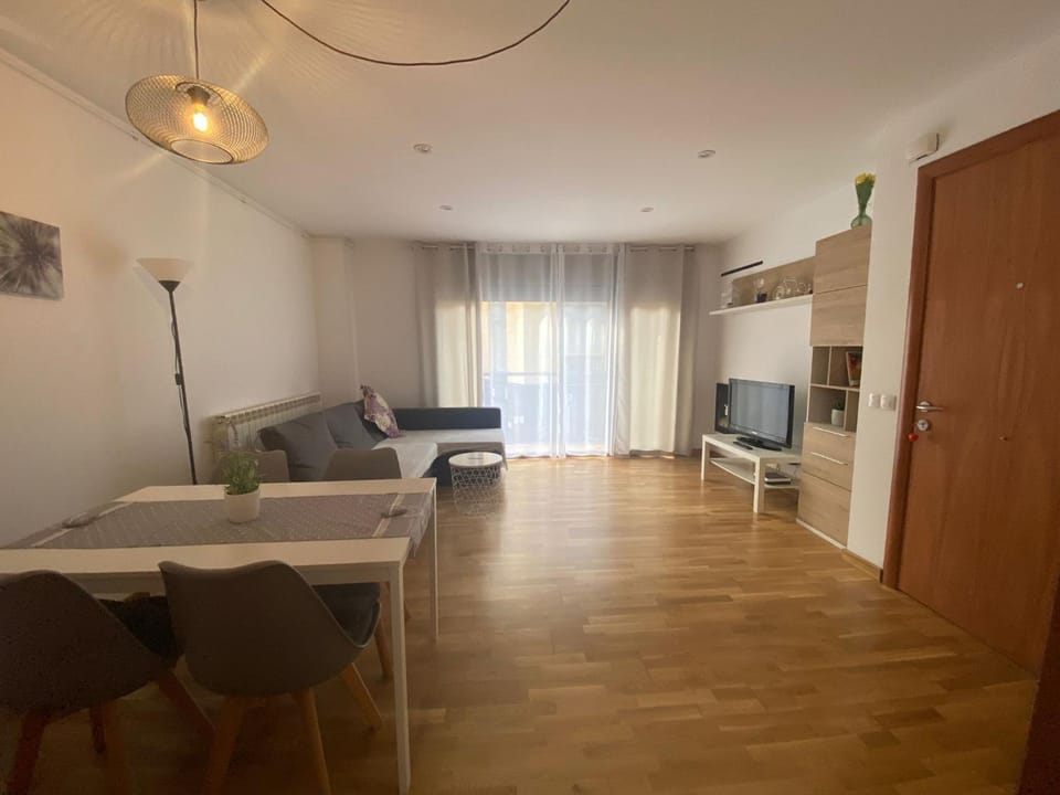APARTAMENTO EN CENTRO PUEBLO Apartment in Ribes de Freser