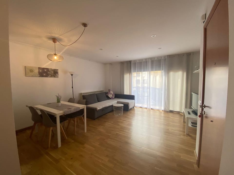 APARTAMENTO EN CENTRO PUEBLO Apartment in Ribes de Freser