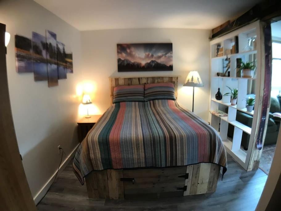 Sporty Mountain & Lake View 3rd Floor Studio Apartment in Big Sky