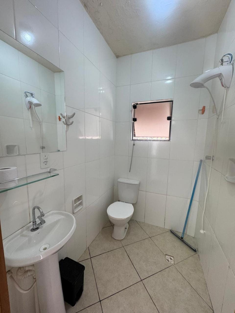 Cantinho Silêncioso House in State of São Paulo