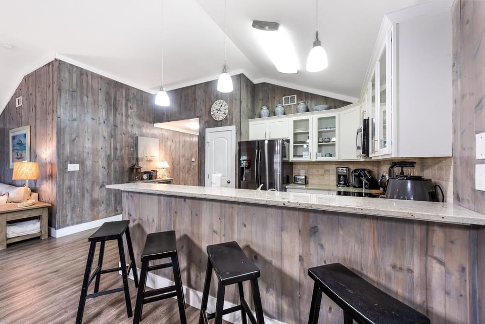 Kitchen or kitchenette, Seating area, furniture, microwave