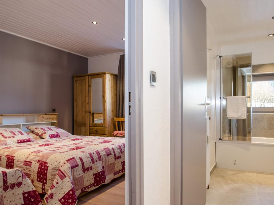 Appartement spacieux à Chamonix - 4 pers, animaux admis, parking - FR-1-343-237 Apartment in Chamonix