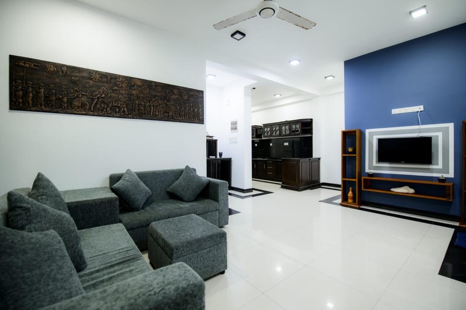 Communal lounge/ TV room, TV and multimedia, Living room, Seating area