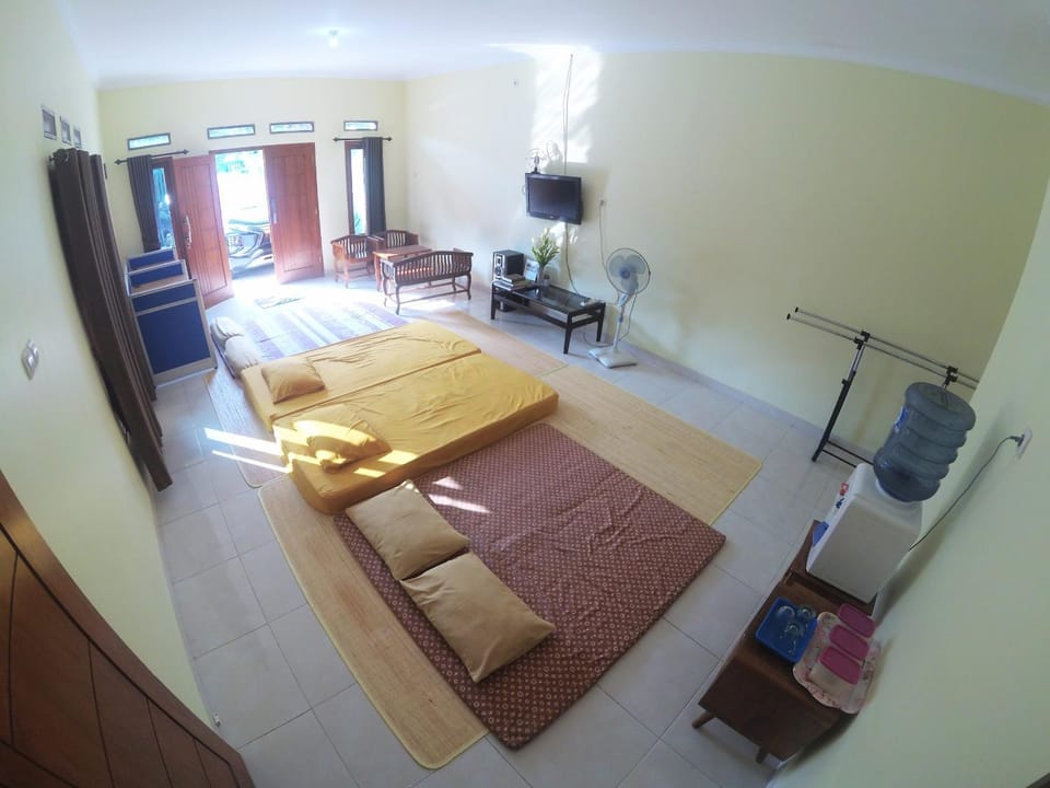 Photo of the whole room