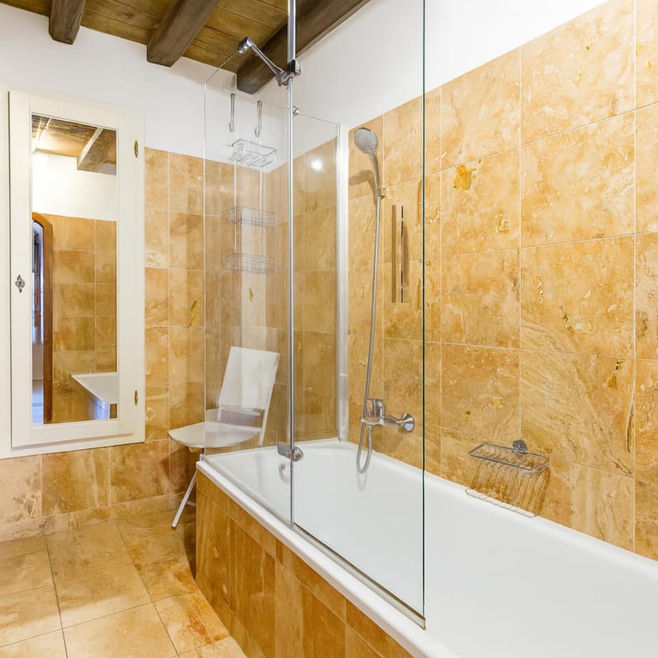 The Balcony Suite - Piazza del Campo Apartment in Siena