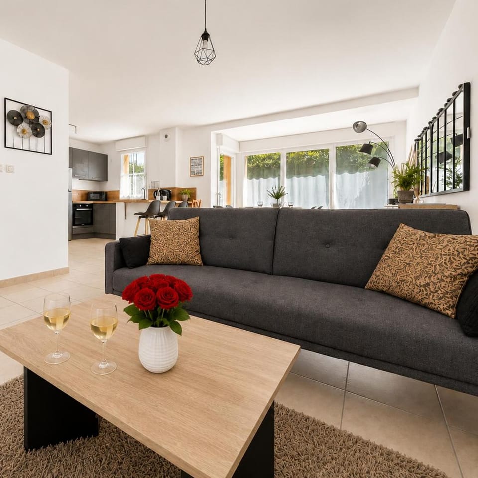 T3 cosy, jardin & parking, plages du débarquement Apartment in Bernières-sur-Mer