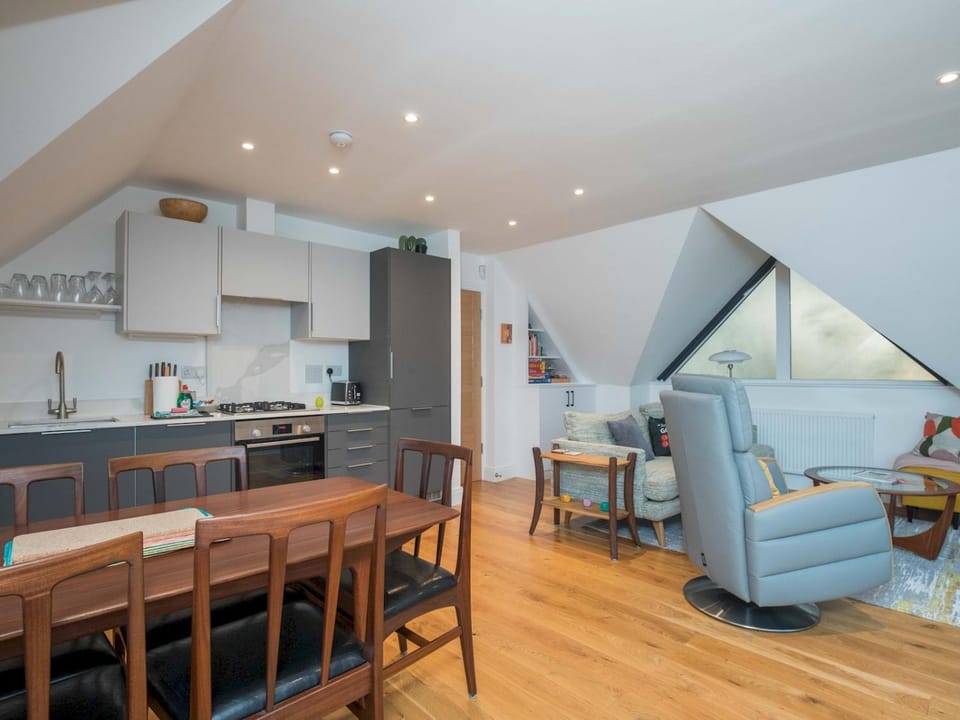 Kitchen or kitchenette, Living room, Other, Seating area, Dining area, stove