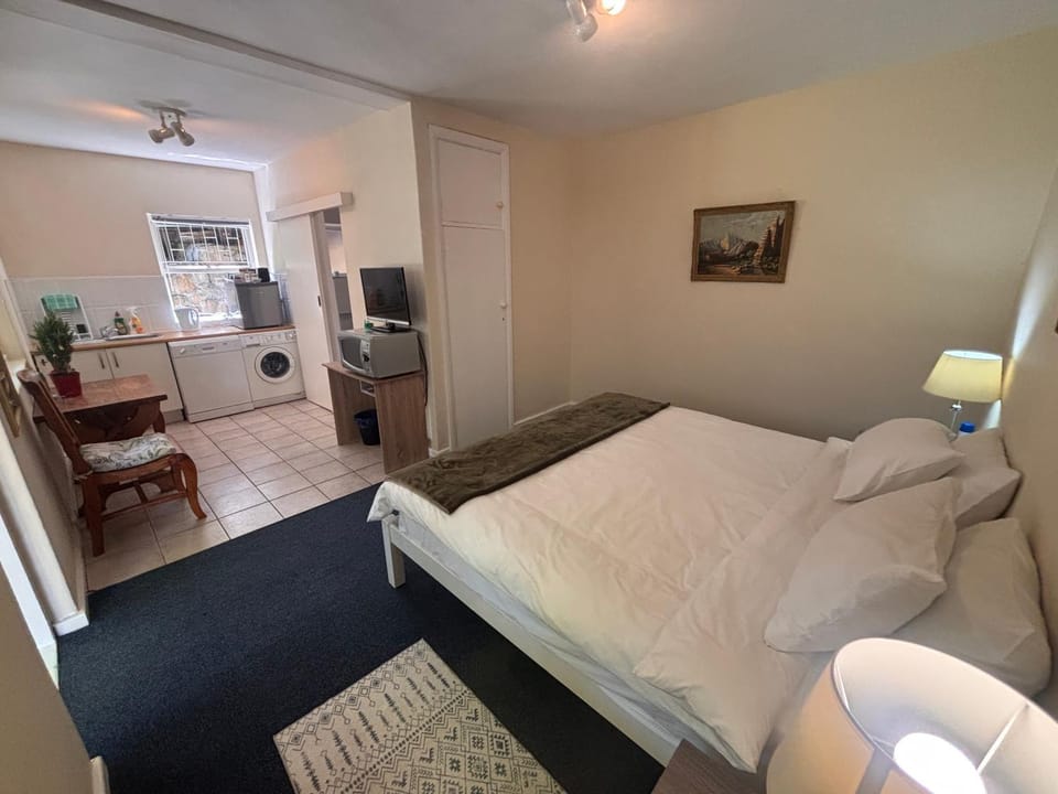 Highlands Self Catering Apartment in Cape Town