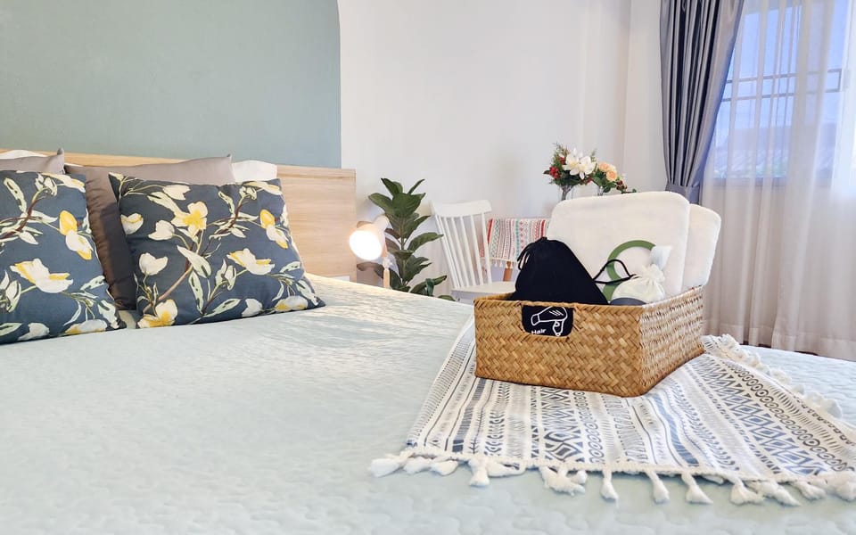 Bed, Bedroom, hair dryier, towels