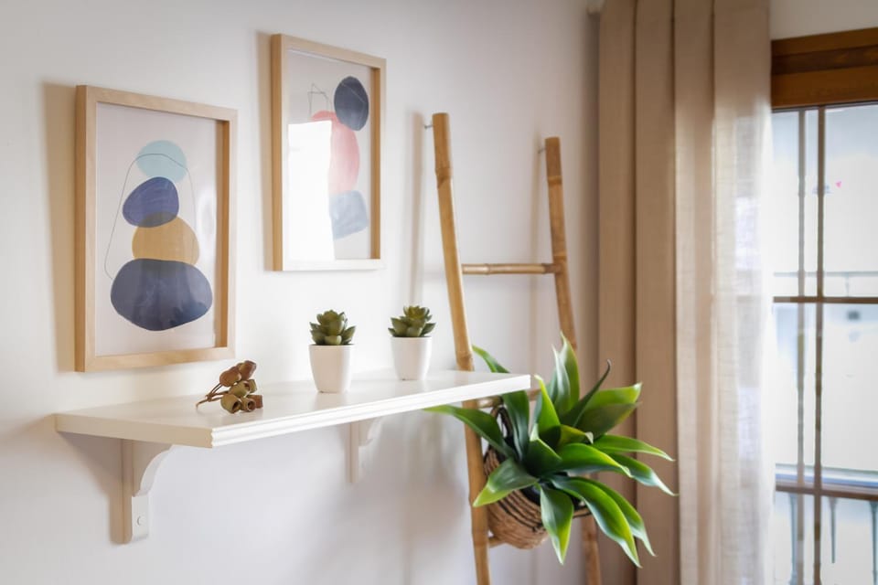 Day, Living room, Decorative detail