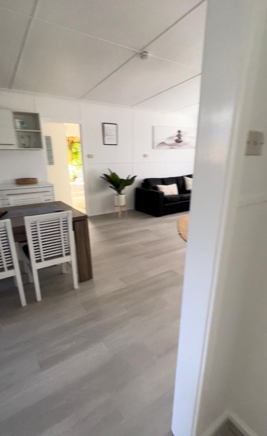 Shoal Bay Serenity Beach Cottage Newly Renovated House in Shoal Bay