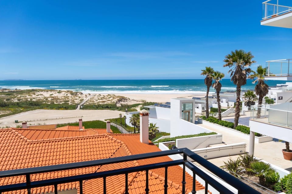 T2 sea view, pool, golf, private terrace, Praia del Rey, Óbidos A4 Apartment in Amoreira