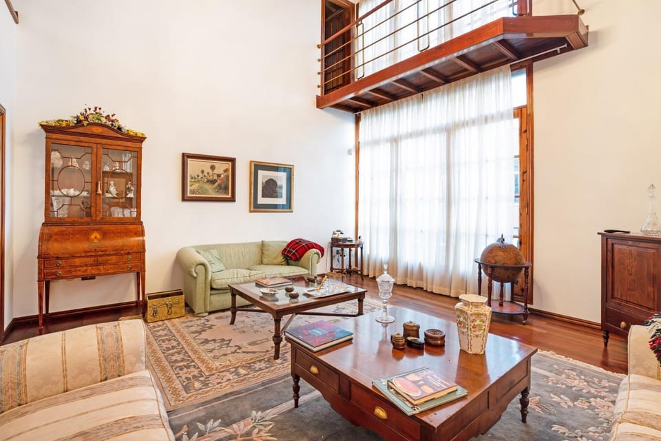 Property building, Living room