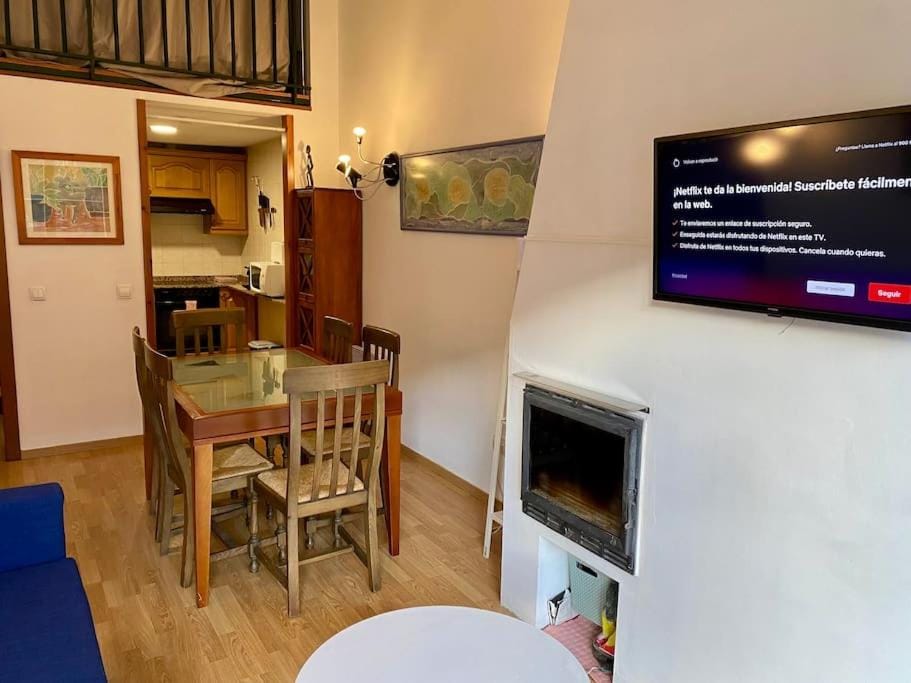 TV and multimedia, Kitchen or kitchenette, Dining area