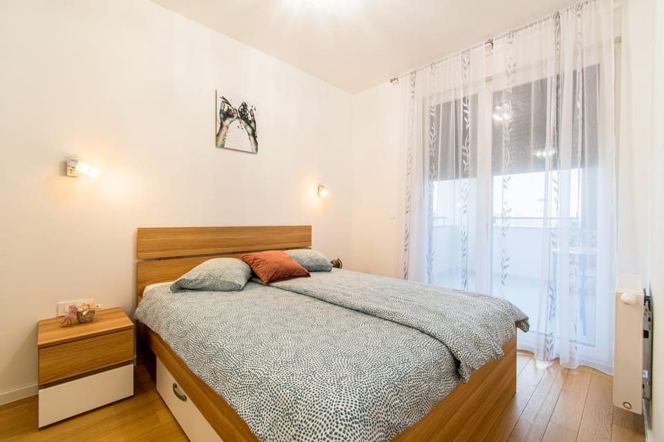 Bed, Photo of the whole room, Bedroom, heating, internet