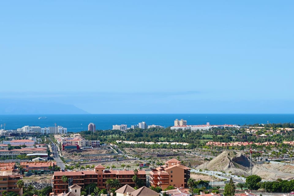 City view, Sea view