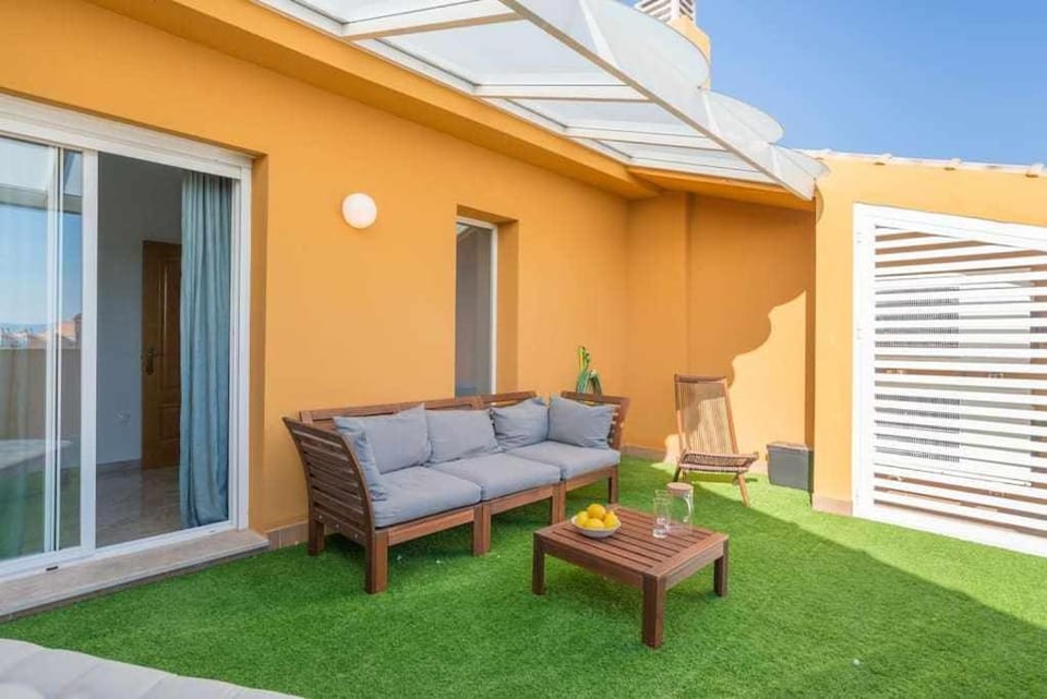 Day, Balcony/Terrace, Seating area, sunbed