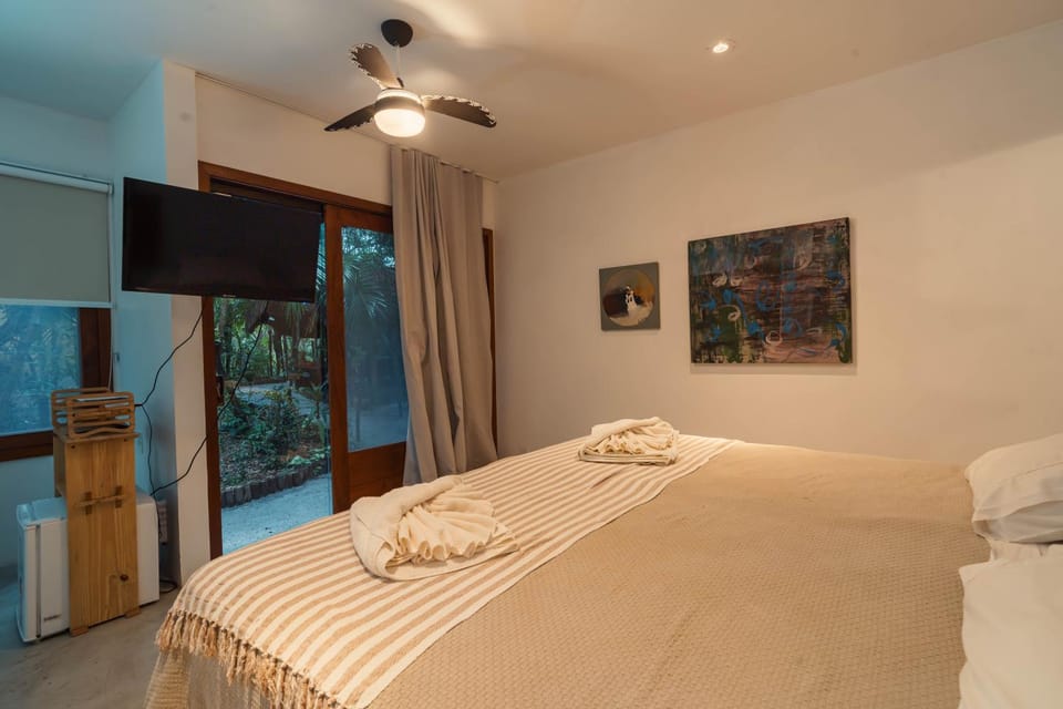Pousada Colmeia - Praia de Santo André, Bahia Nature lodge in State of Bahia