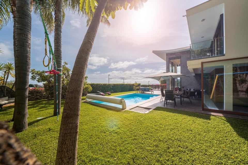 Garden, Swimming pool