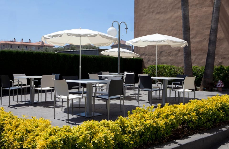 Lounge or bar