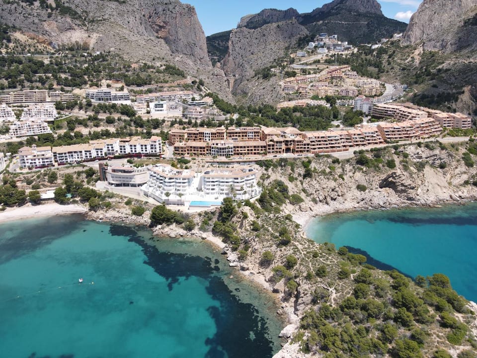 Property building, Bird's eye view, Beach, Mountain view, Sea view