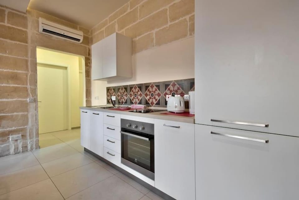 Lucky Star 103 by Vallettastay Apartment in Valletta