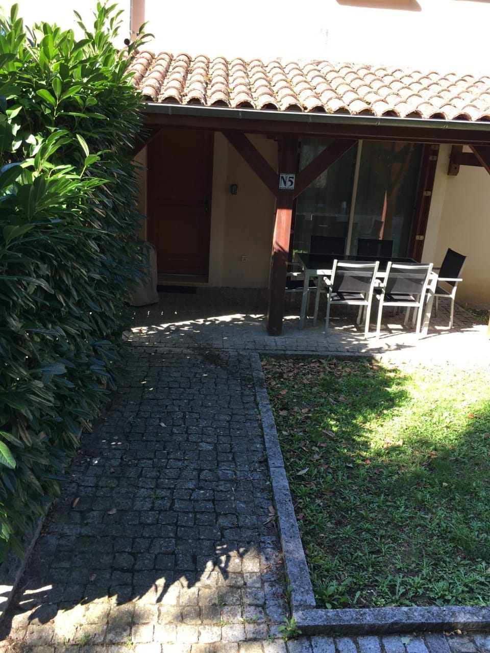 Property building, Facade/entrance