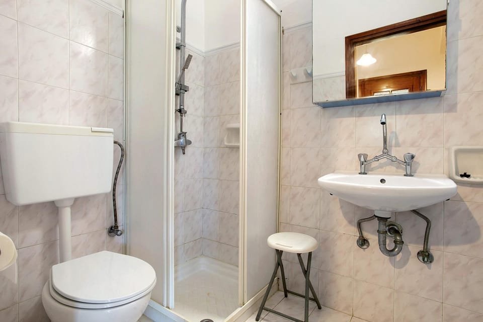 Bathroom, Living room
