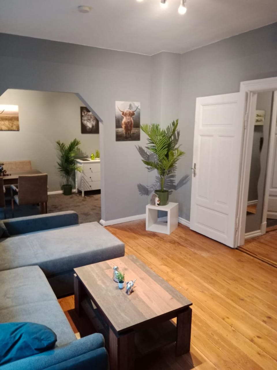 Living room, Seating area