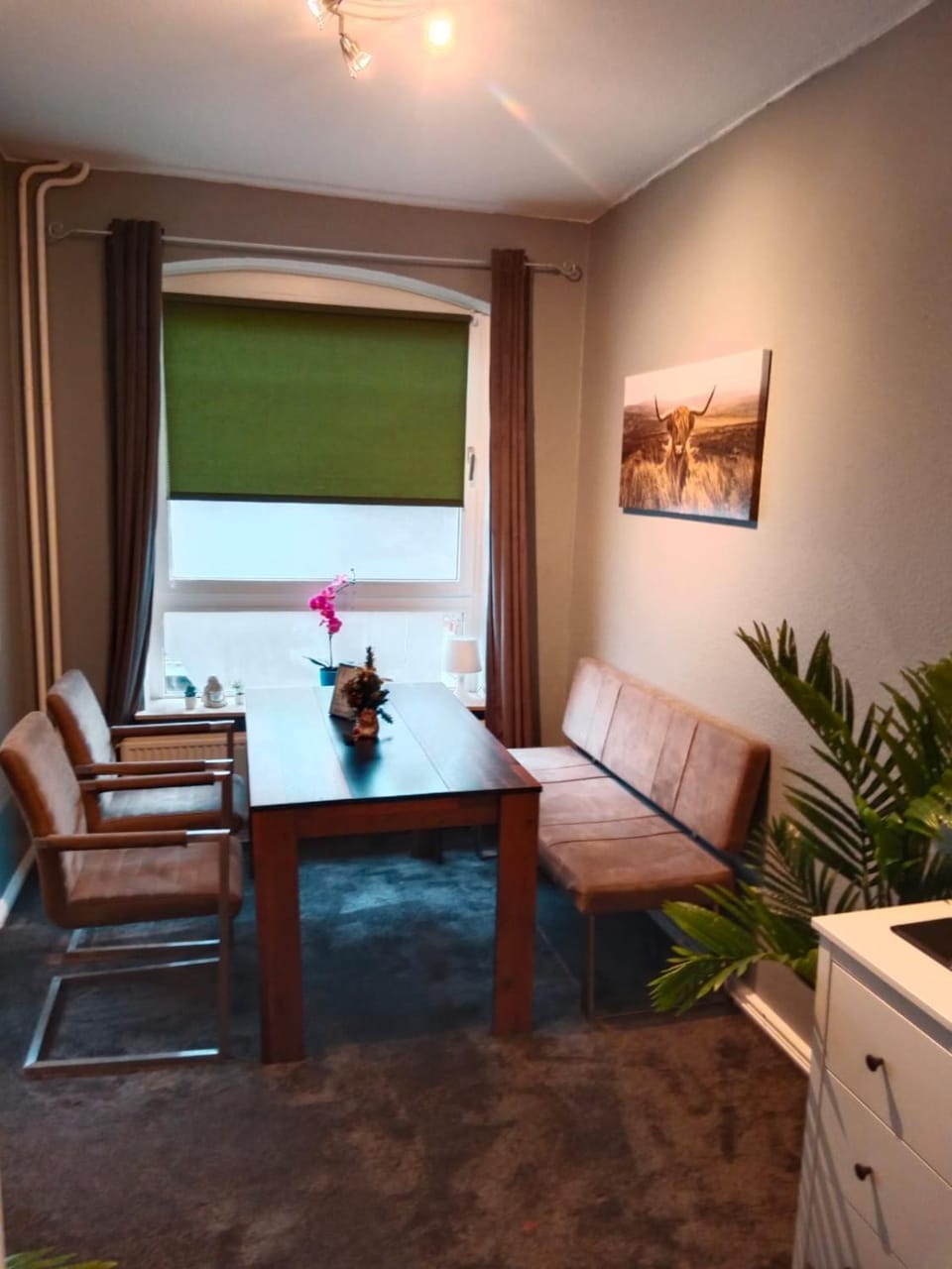 Living room, Seating area, Dining area