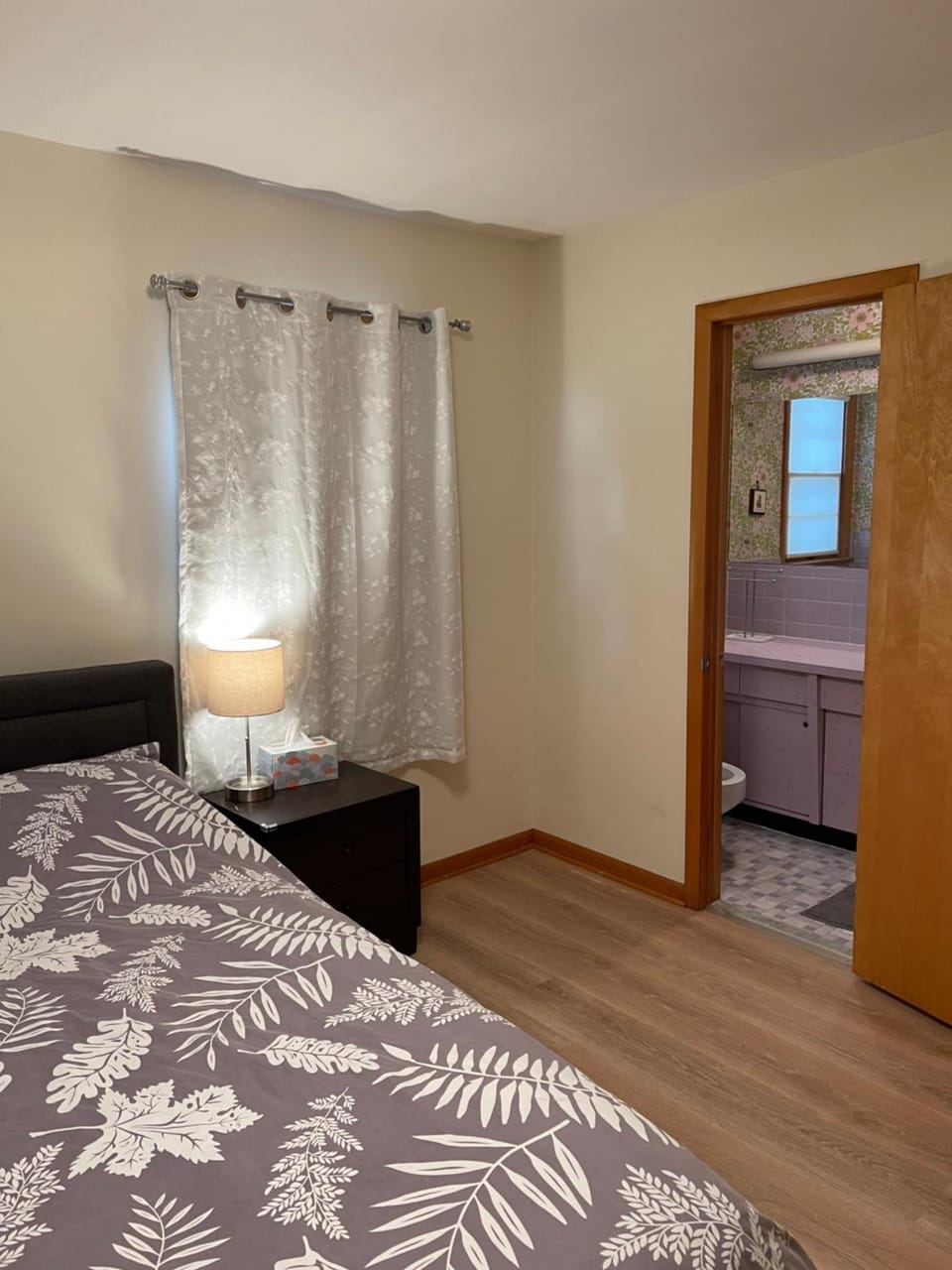 New Brunswick NJ Master Bedroom with private bath Vacation rental in New Brunswick