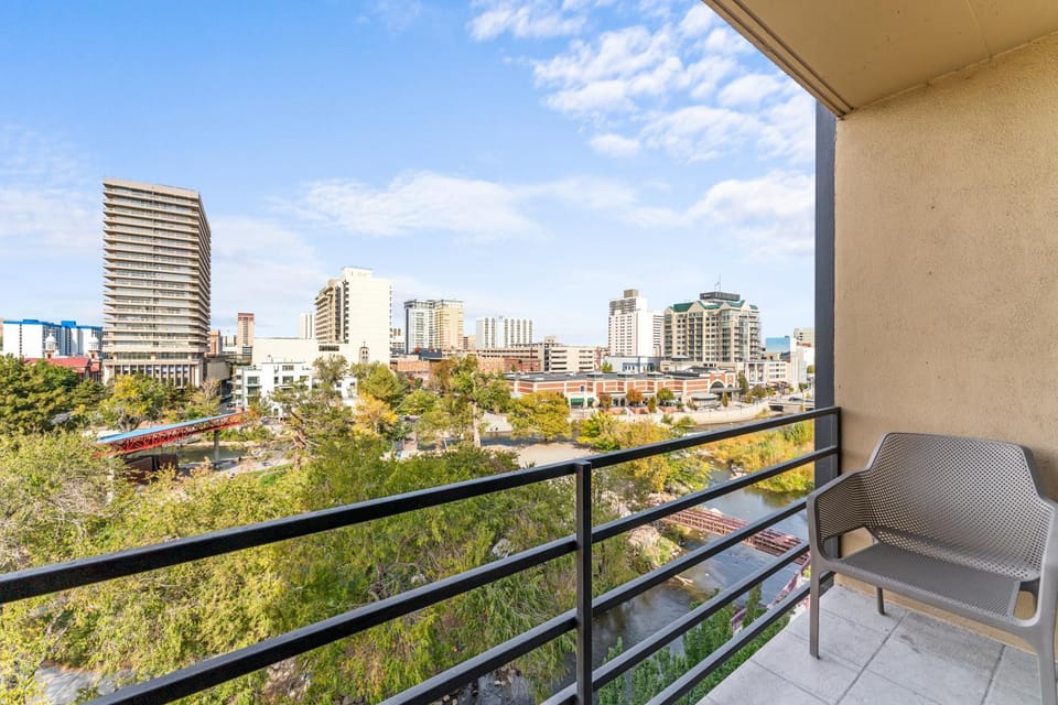 Patio, Balcony/Terrace