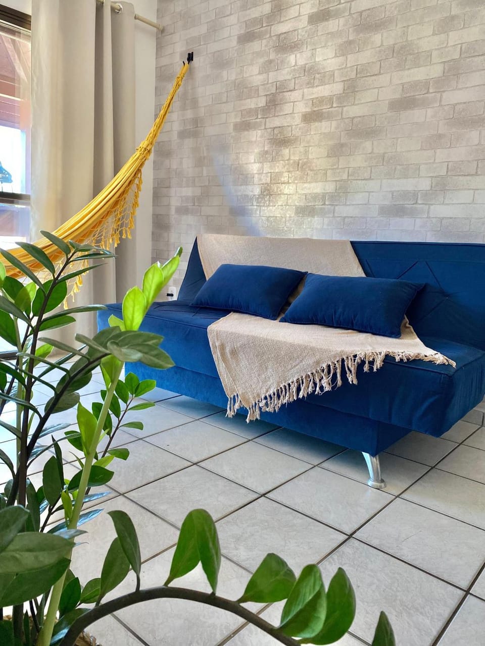 Restaurant/places to eat, View (from property/room), Balcony/Terrace, Living room, Seating area, Floor plan, Street view, Inner courtyard view, sunbed