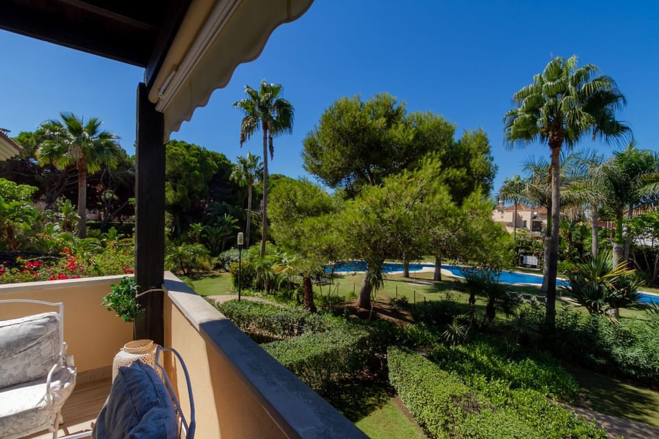 Day, Natural landscape, Garden, View (from property/room), Balcony/Terrace, Swimming pool, Swimming pool