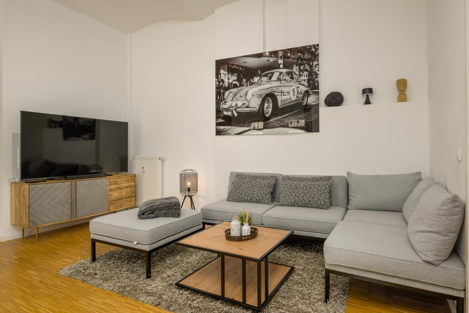 TV and multimedia, Living room, Photo of the whole room, Seating area
