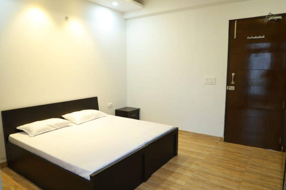 Bathroom, Bedroom