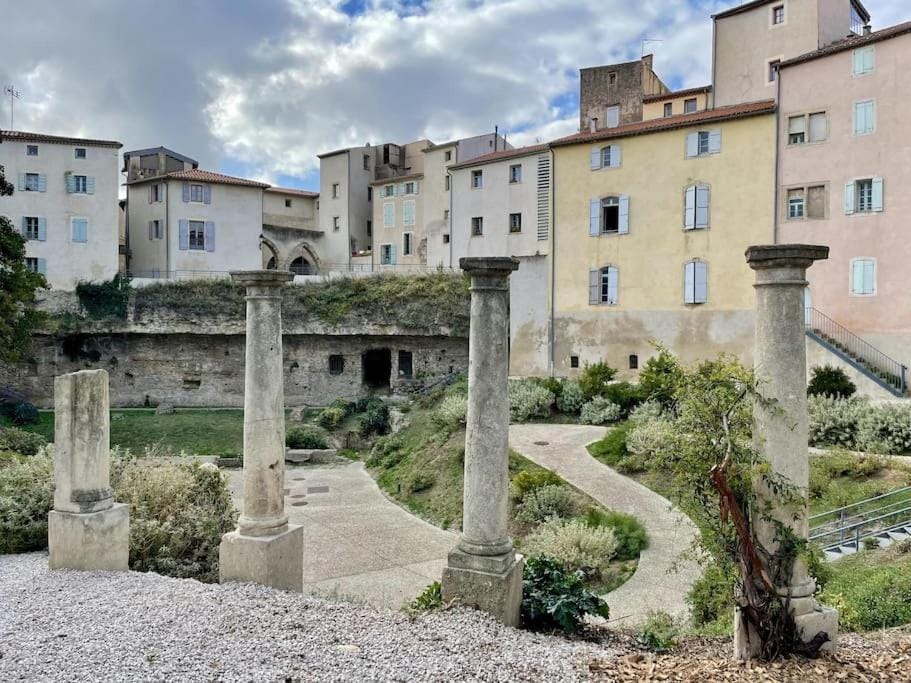 Le Moulin 2 - Appartement Arenes Romaines- Beziers Gare - Wifi- Tv connecté Apartment in Béziers